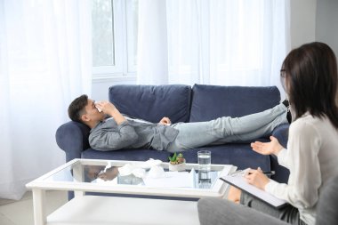 Hasta Office ile çalışan psikolog