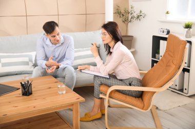 Hasta Office ile çalışan psikolog