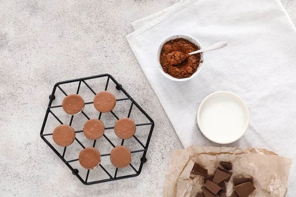 Composition with tasty chocolate cookies on table — Stock Photo, Image