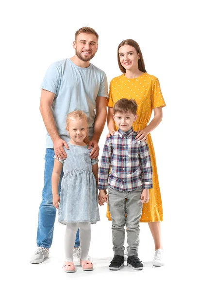 Porträt einer glücklichen Familie auf weißem Hintergrund — Stockfoto