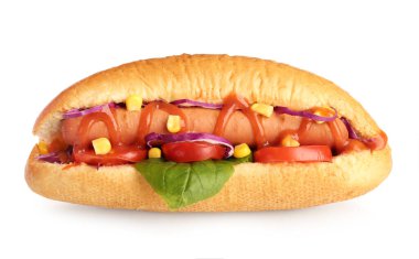 beyaz zemin üzerine lezzetli sosisli sandviç