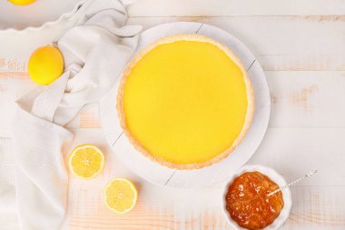 Lezzetli ev yapımı limonlu turta.