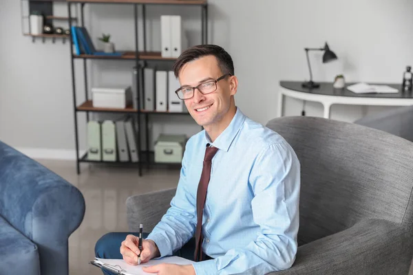 Portrait of male psychologist in office — Stock Photo, Image
