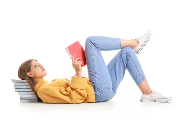 Mulher bonita com livros sobre fundo branco — Fotografia de Stock