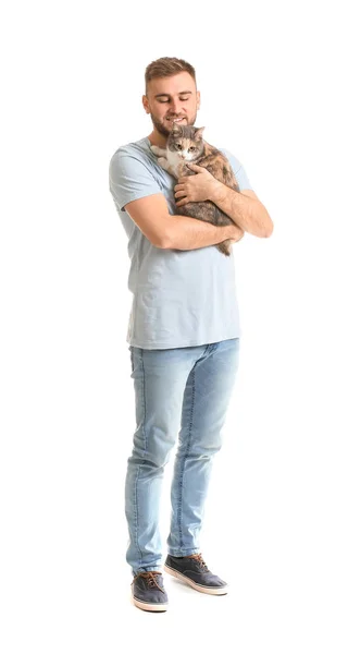 Hombre con lindo gato sobre fondo blanco — Foto de Stock