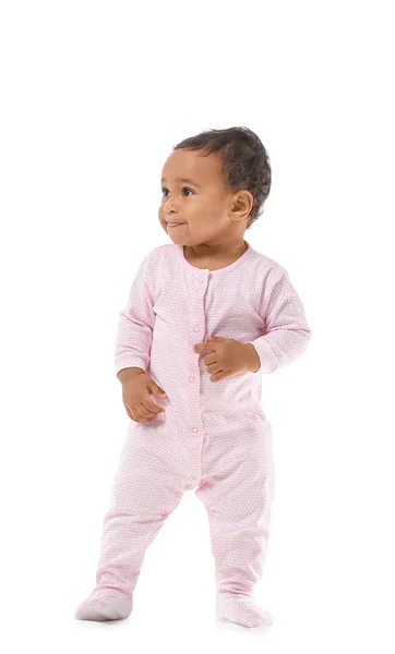 かわいいアフリカ系アメリカ人の赤ちゃんは白い上に隔離された — ストック写真