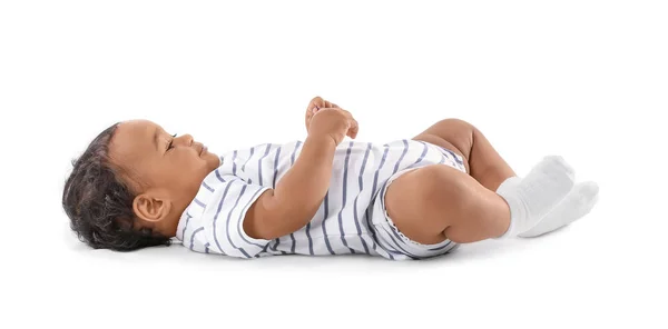 Bebê afro-americano bonito isolado em branco — Fotografia de Stock