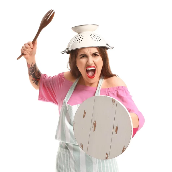 Смешная домохозяйка на белом фоне — стоковое фото