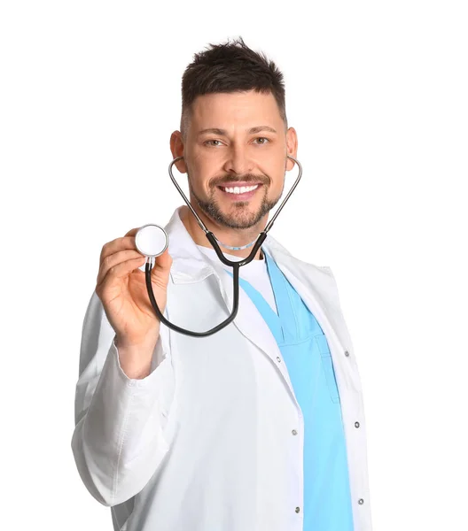 Cardiologista masculino sobre fundo branco — Fotografia de Stock