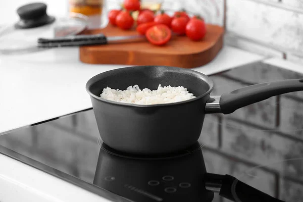 Preparing of tasty rice in kitchen — Stock Photo, Image