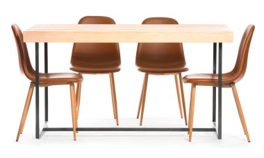 Modern sandalyeler ve masa beyaz arka planda