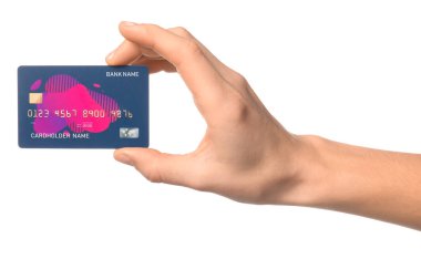 Beyaz arka planda kredi kartı ile kadın el