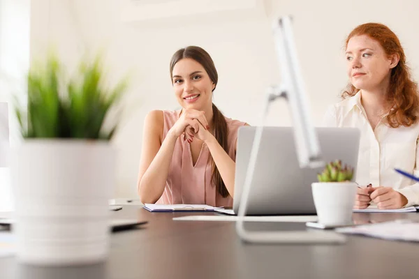 Businesswomen during meeting in office — Stock Photo, Image