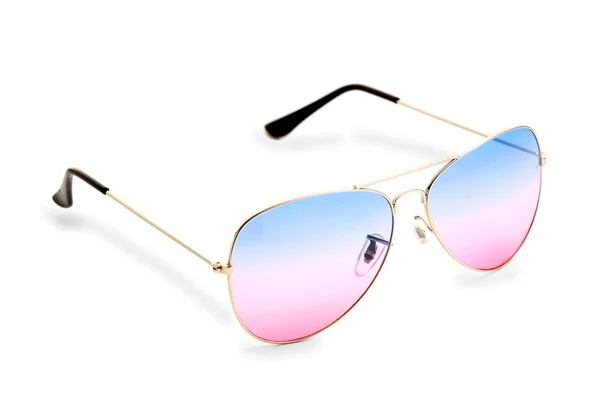 Стильные солнечные очки на белом фоне — стоковое фото