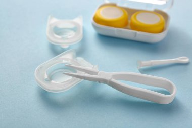 Cımbız ve kontakt lensler için renk arkaplanı