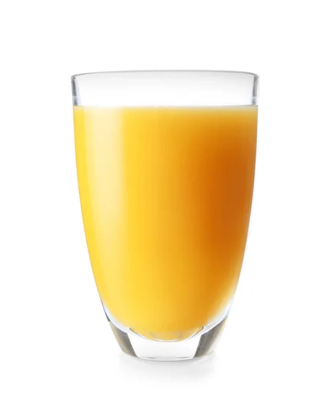 Beyaz arka planda bir bardak taze portakal suyu. — Stok fotoğraf