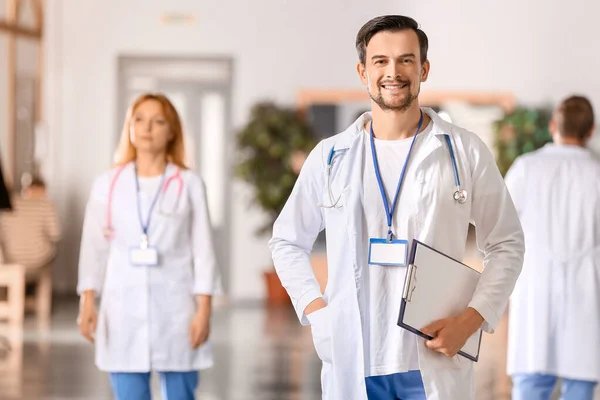 Portrait of male doctor in modern clinic — Stock Photo, Image
