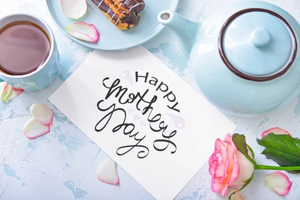 Composition with tasty breakfast for Mother's Day — Stock Photo, Image