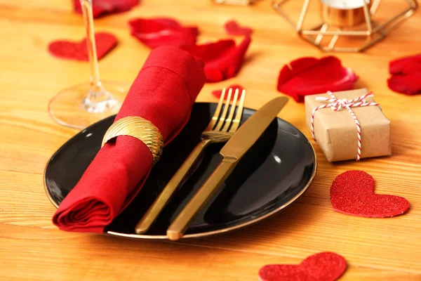 Прекрасна таблиця для святкування Дня святого Валентина. — стокове фото
