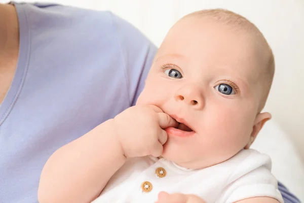 Young mother with little baby, closeup — Stock Photo, Image