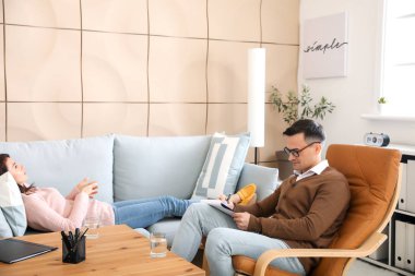 Hasta Office ile çalışan psikolog