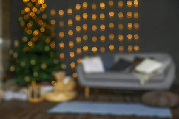Belső tér a nappali díszített karácsonyra, homályos kilátás — Stock Fotó