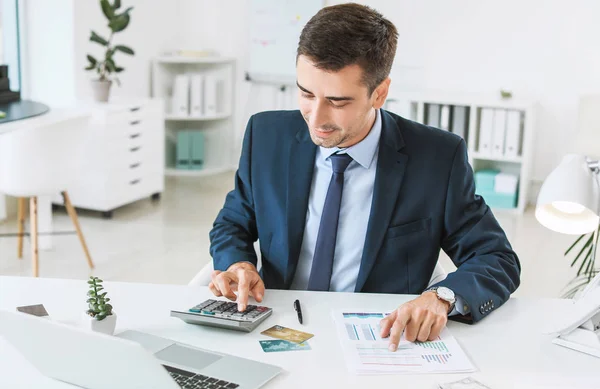 Male bank manager working in office — Stock Photo, Image