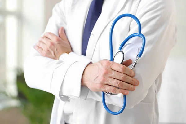 Male cardiologist in modern clinic, closeup — Stock Photo, Image