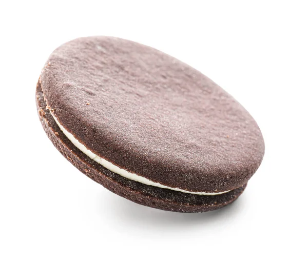 Välsmakande choklad cookie på vit bakgrund — Stockfoto