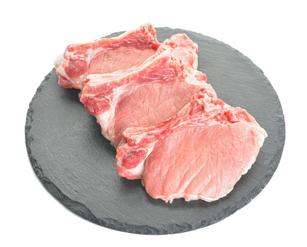 Syrové vepřové maso na bílém pozadí — Stock fotografie