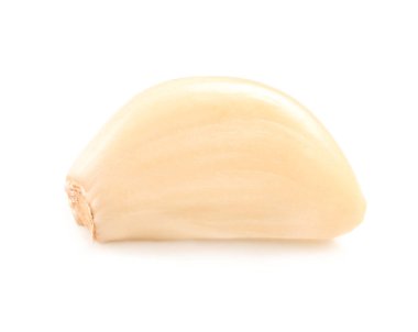 Beyaz arka planda taze sarımsak