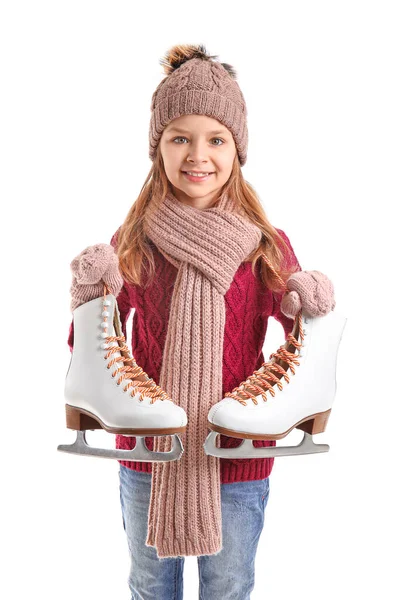 Мила дівчинка з ковзанами на білому тлі — стокове фото