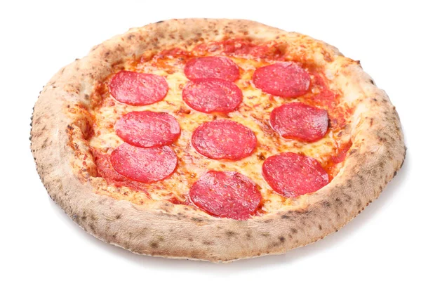 Smaczna pizza na białym tle — Zdjęcie stockowe