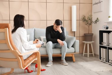 Hasta Office ile çalışan psikolog