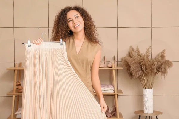 Beautiful African-American stylist at workplace — Stock Photo, Image