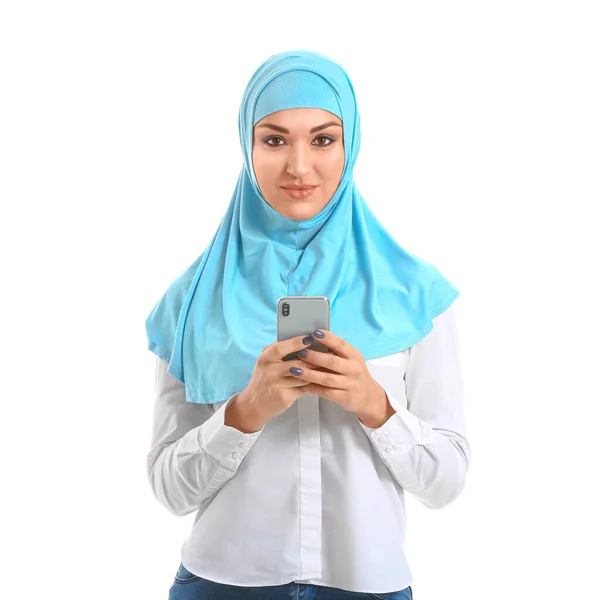 Ung Arabisk Kvinna Med Mobiltelefon Vit Bakgrund — Stockfoto