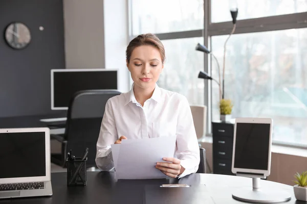 Young Woman Job Interview Office — Stock Photo, Image