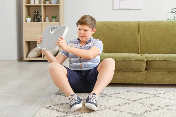 Overweight Boy Scales Home — Stock Photo, Image
