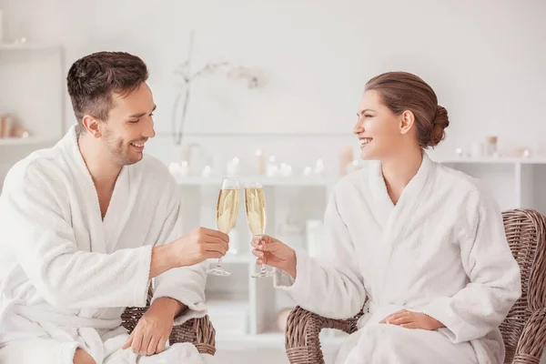 Young Couple Glasses Champagne Relaxing Spa Salon — Stock Photo, Image