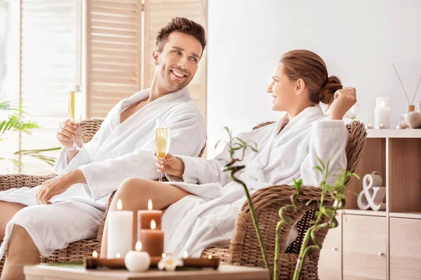 Young Couple Glasses Champagne Relaxing Spa Salon — Stock Photo, Image