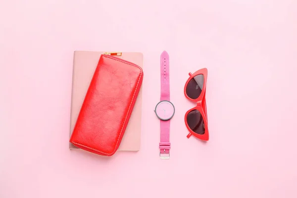 Wallet Sunglasses Clock Color Background — Stock Photo, Image