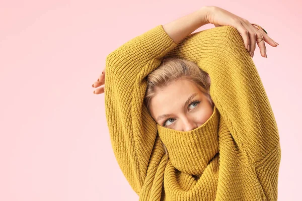 Young Woman Warm Sweater Color Background — 스톡 사진