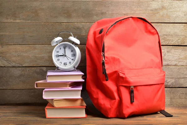 Conjunto Útiles Escolares Reloj Mesa Tiempo Para Estudiar —  Fotos de Stock