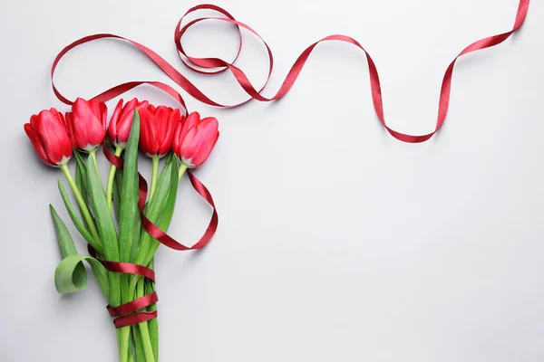 Bouquet Vakre Blomster Hvit Bakgrunn – stockfoto