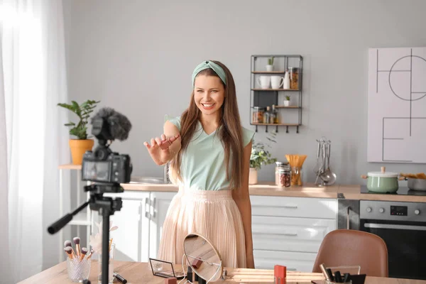 Young Beauty Blogger Recording Video Home — Stock Photo, Image