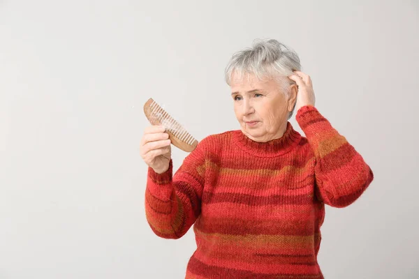 Senior Woman Hair Loss Problem Light Background — Stock Photo, Image