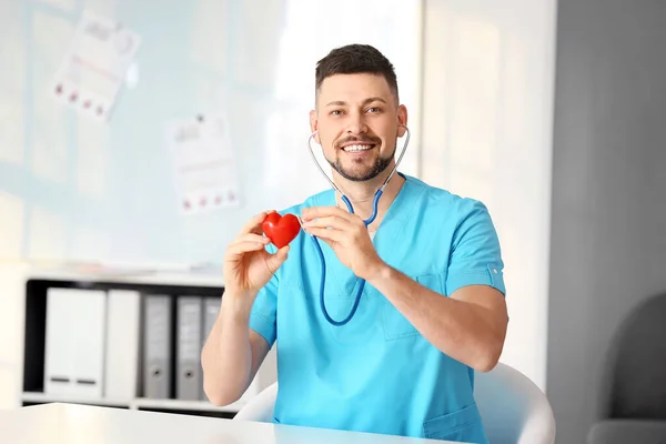 Male Cardiologist Modern Clinic — Stock Photo, Image