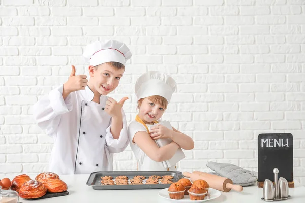 Cute Little Chefs Pastry White Background — Stock Photo, Image