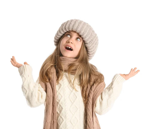 Χαριτωμένο Κοριτσάκι Χειμωνιάτικα Ρούχα Λευκό Φόντο — Φωτογραφία Αρχείου