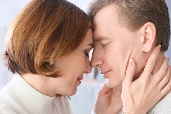 Portrait Beautiful Couple Home — Stock Photo, Image